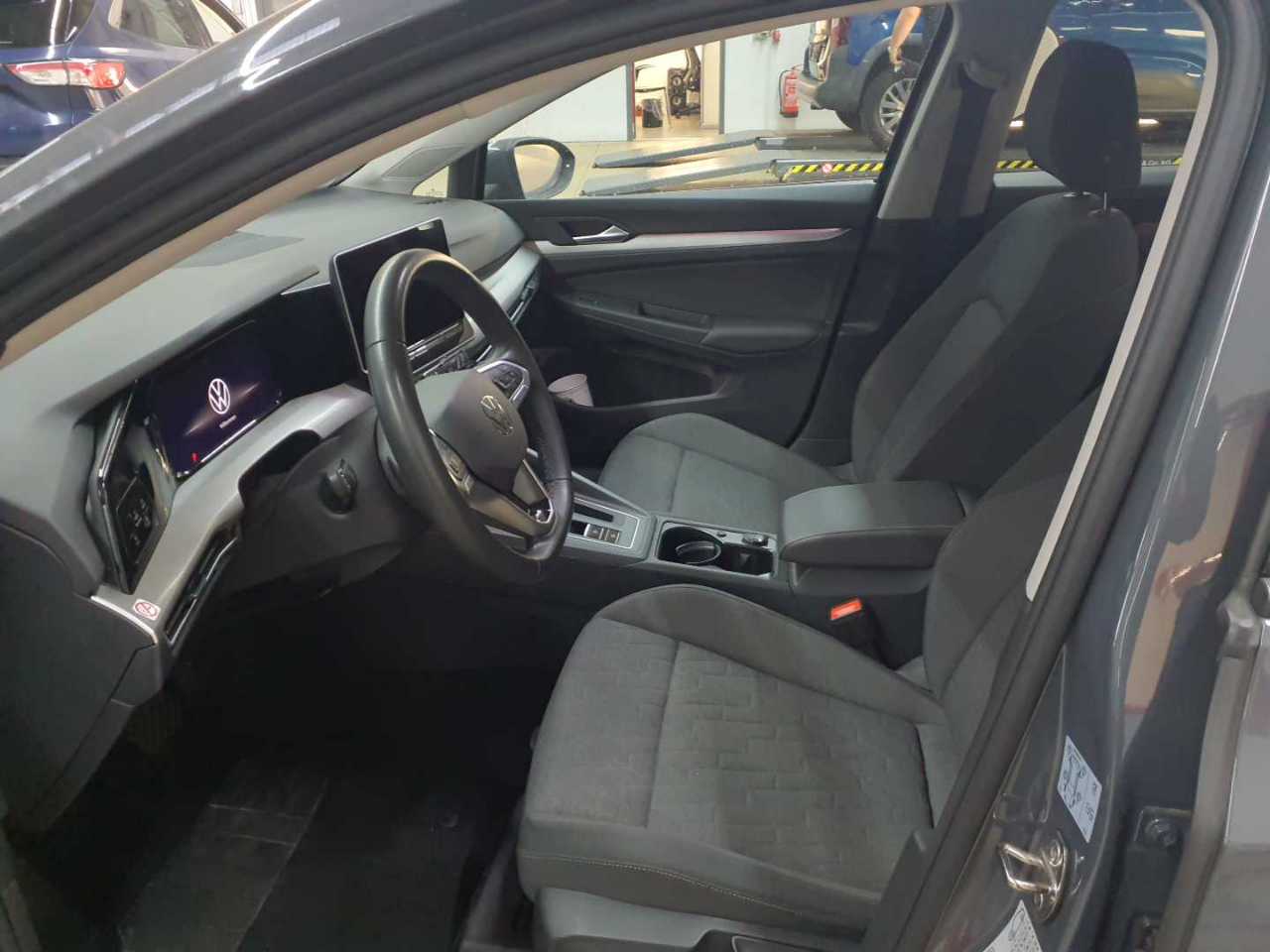Volkswagen Golf Variant 1.5 eTSI OPF DSG Life 7