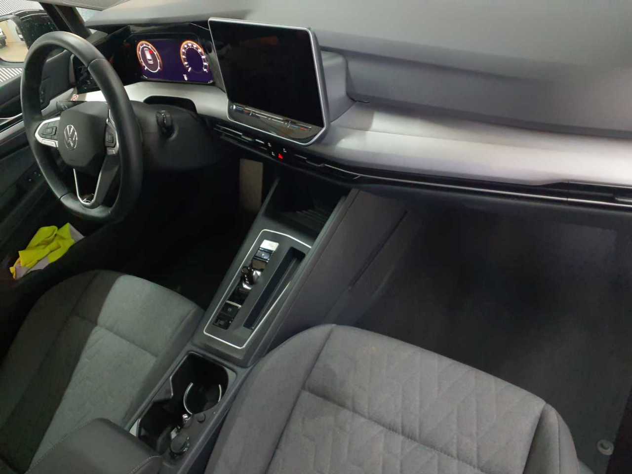 Volkswagen Golf Variant 1.5 eTSI OPF DSG Life 9