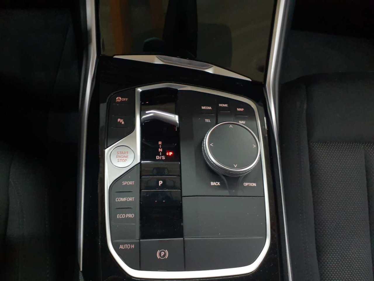 BMW 320d Touring Aut. 10
