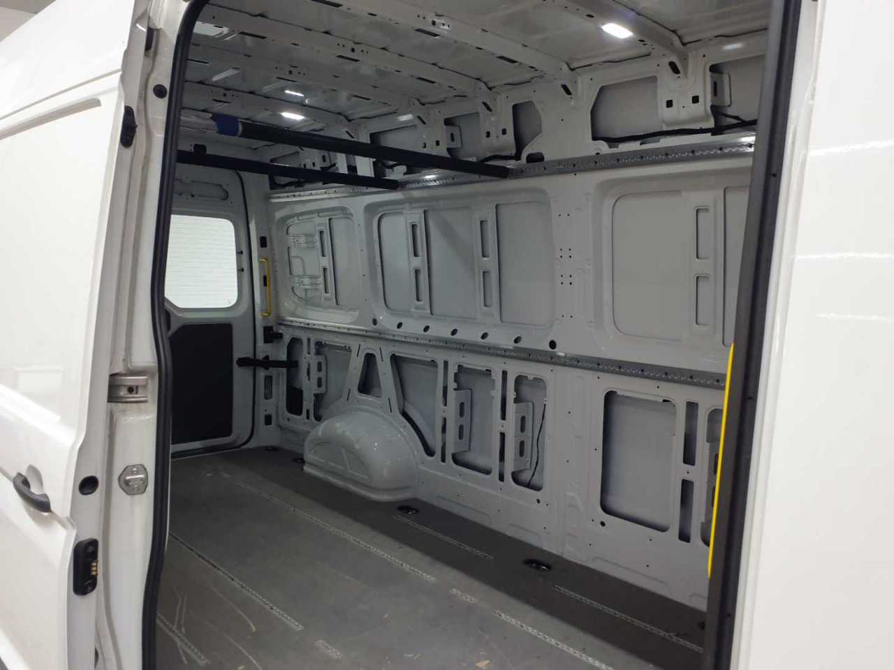 Volkswagen Crafter 35 TDI VA 14
