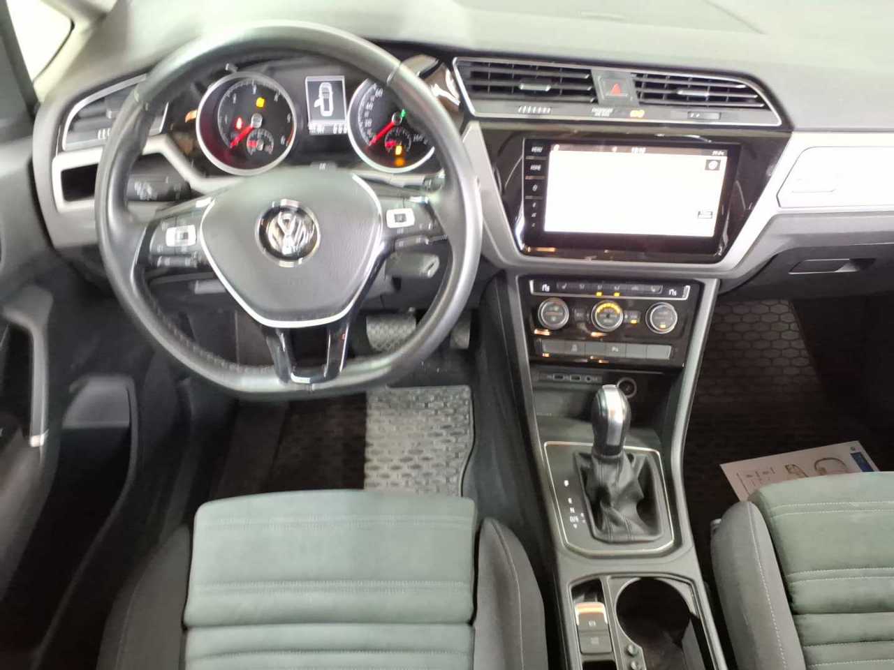 Volkswagen Touran 2.0 TDI SCR DSG Comfortline 10