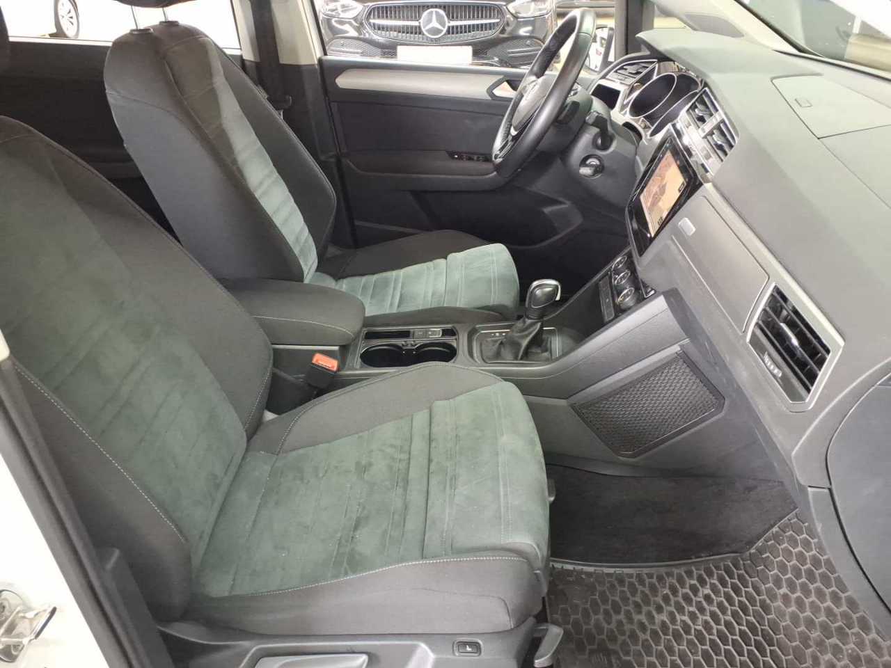 Volkswagen Touran 2.0 TDI SCR DSG Comfortline 8