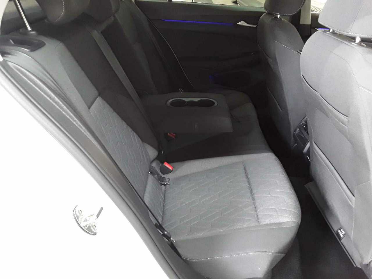 Volkswagen Golf 1.5 eTSI OPF DSG Life 14