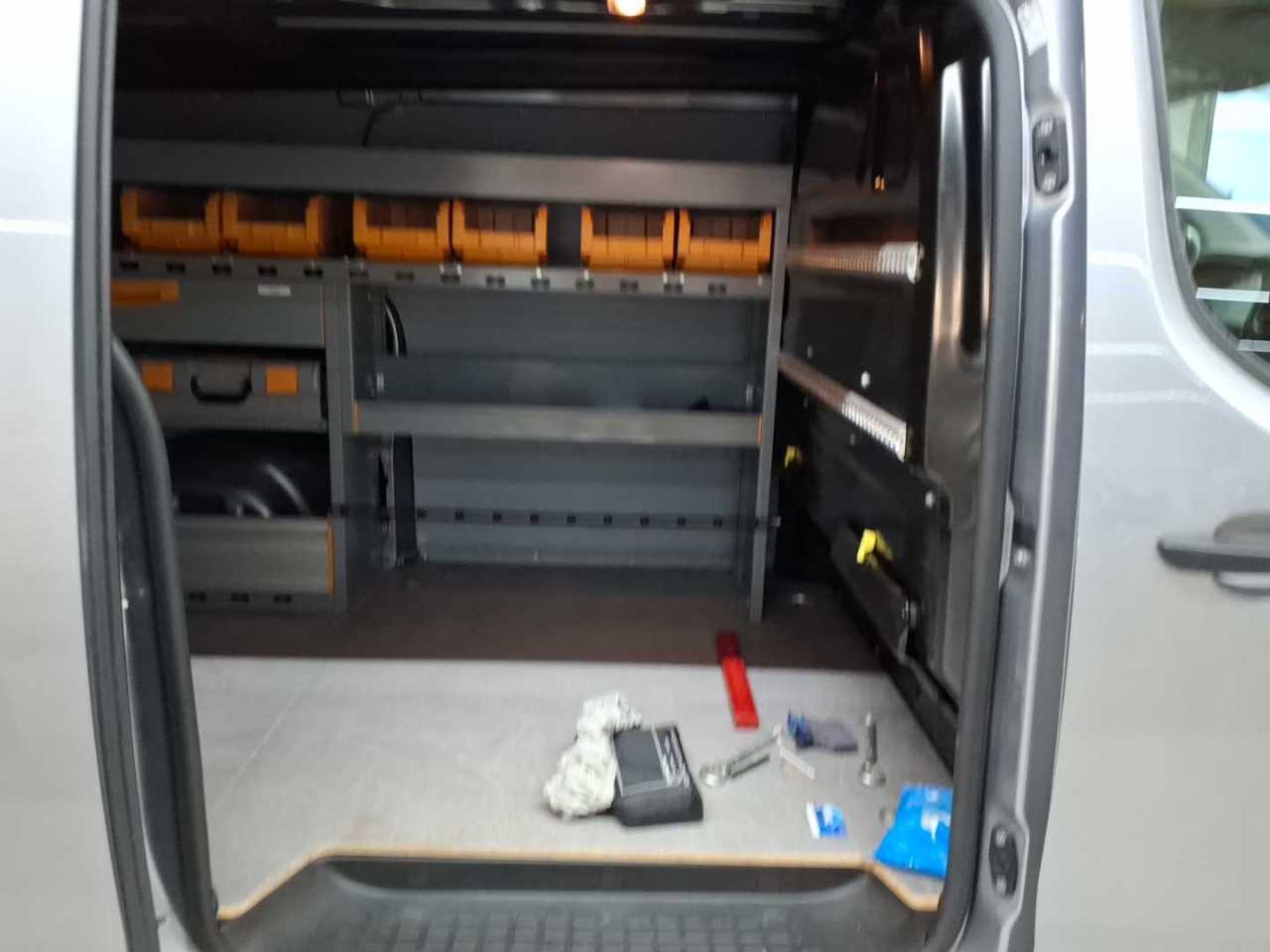 Opel Vivaro 1.5 D Cargo M Edition 13