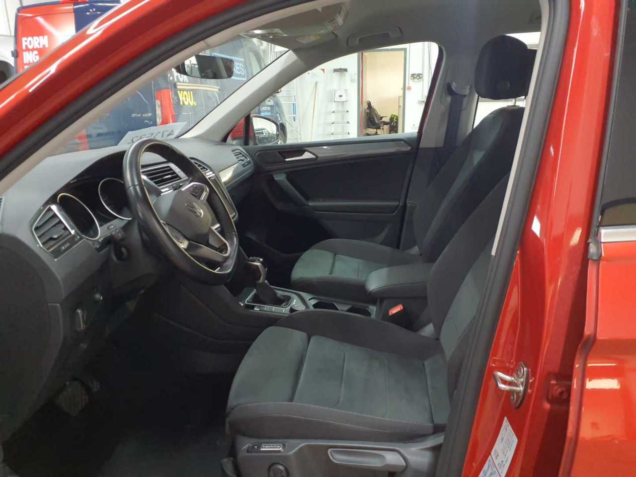 Volkswagen Tiguan 2.0 TDI SCR 4MOTION DSG Life 7
