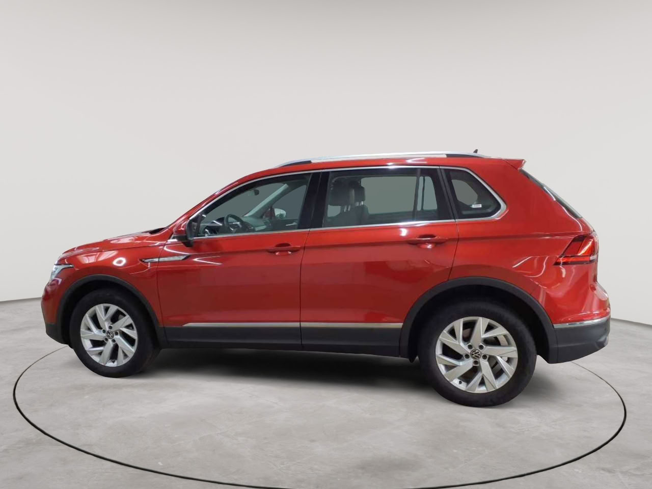 Volkswagen Tiguan 2.0 TDI SCR 4MOTION DSG Life 6