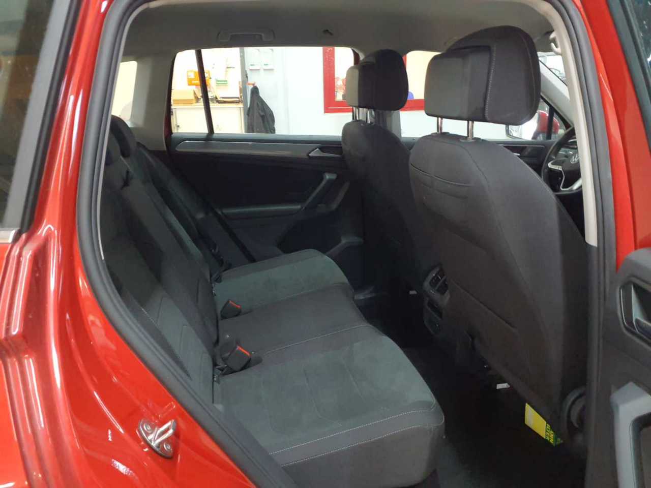 Volkswagen Tiguan 2.0 TDI SCR 4MOTION DSG Life 14