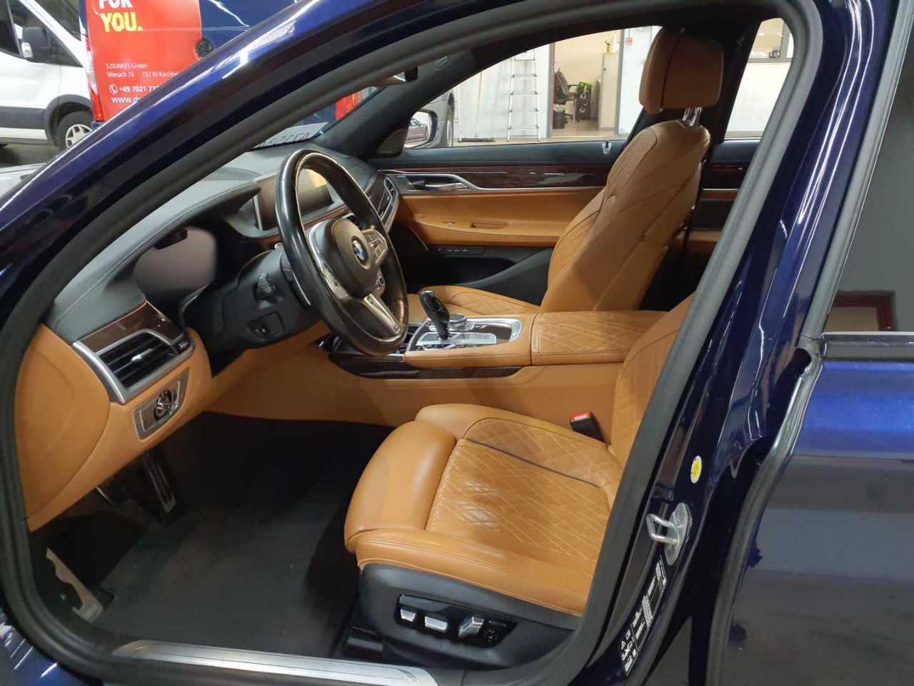 BMW 750i xDrive 7