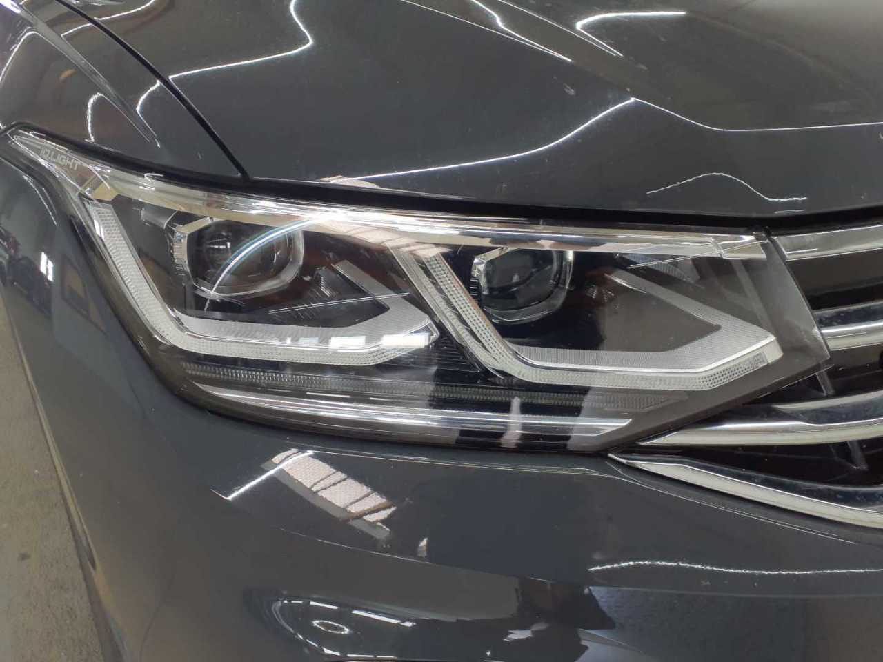 Volkswagen Tiguan 2.0 TDI SCR DSG Elegance 18