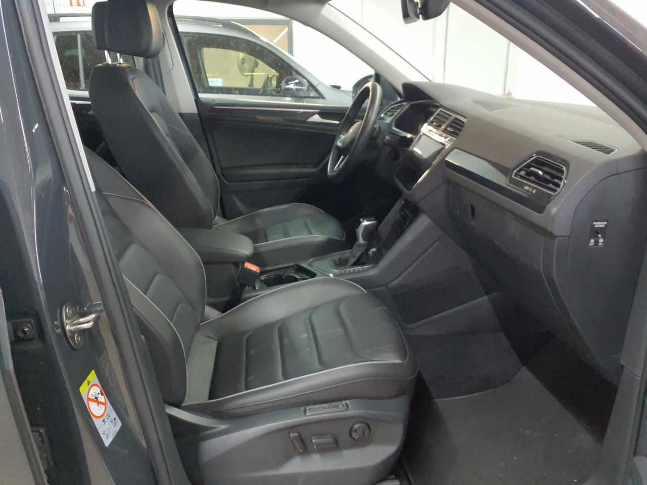 Volkswagen Tiguan 2.0 TDI SCR DSG Elegance 8