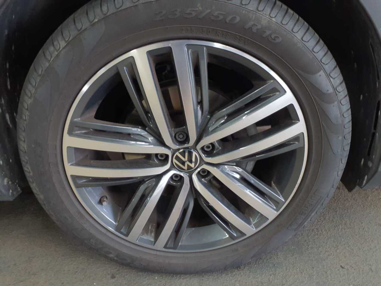 Volkswagen Tiguan 2.0 TDI SCR DSG Elegance 17