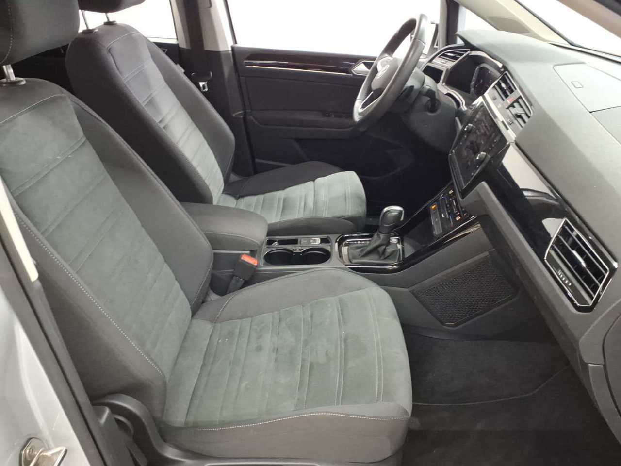 Volkswagen Touran 2.0 TDI SCR DSG Highline 8