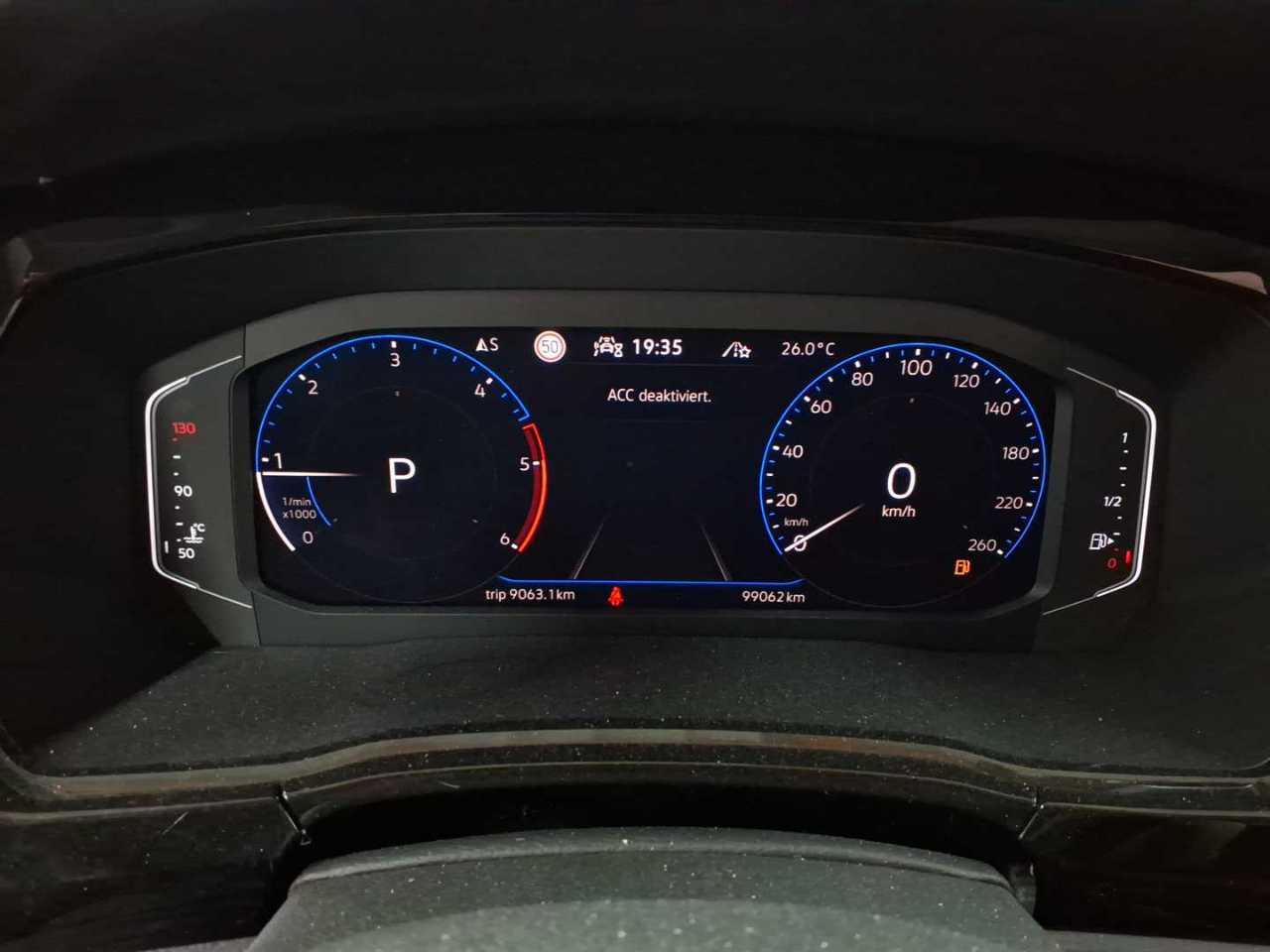 Volkswagen Touran 2.0 TDI SCR DSG Highline 11