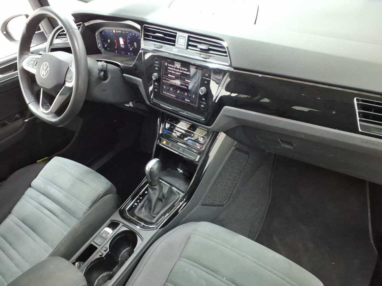 Volkswagen Touran 2.0 TDI SCR DSG Highline 9