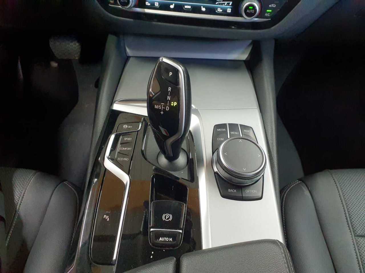 BMW 520d Touring Aut. 10