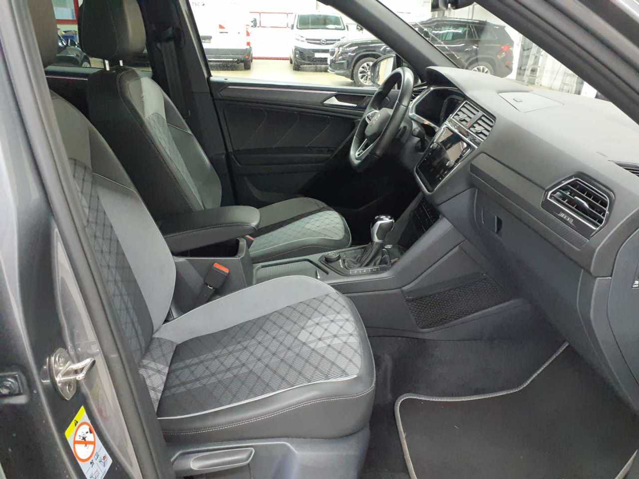 Volkswagen Tiguan Allspace 2.0 TDI SCR 4Motion DSG R-Line 7