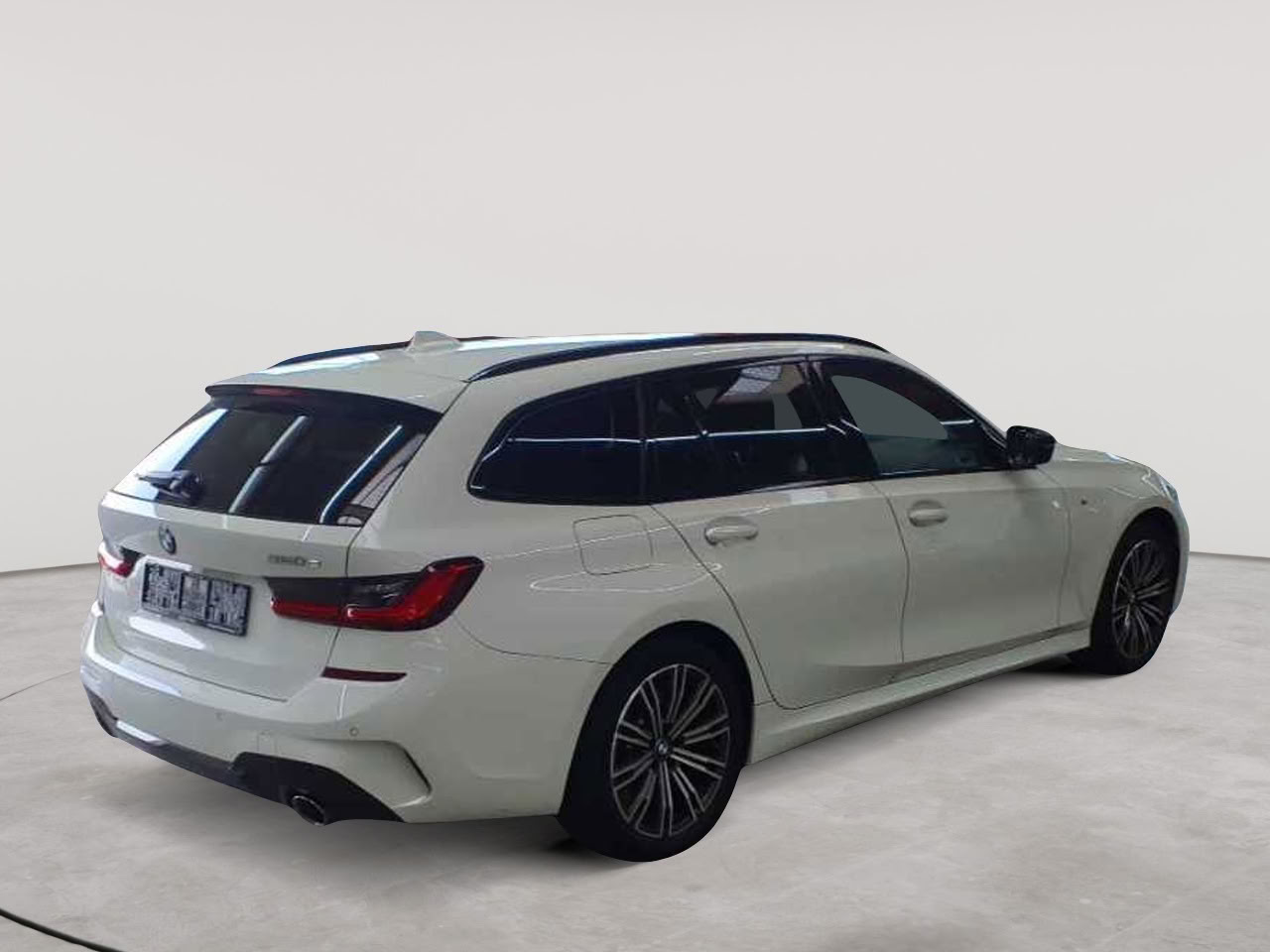 BMW 320e Touring Aut. M Sport 4