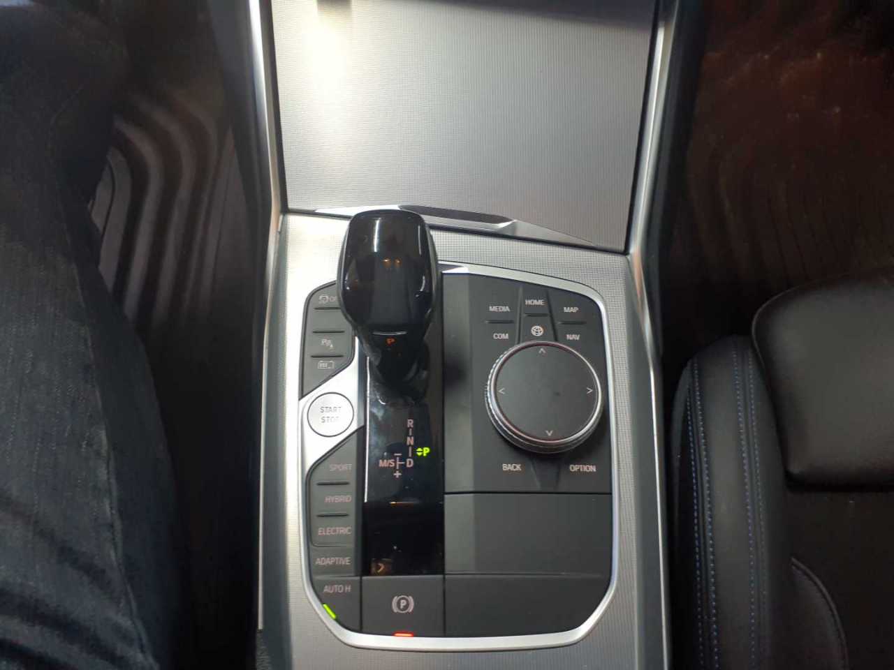 BMW 320e Touring Aut. M Sport 10