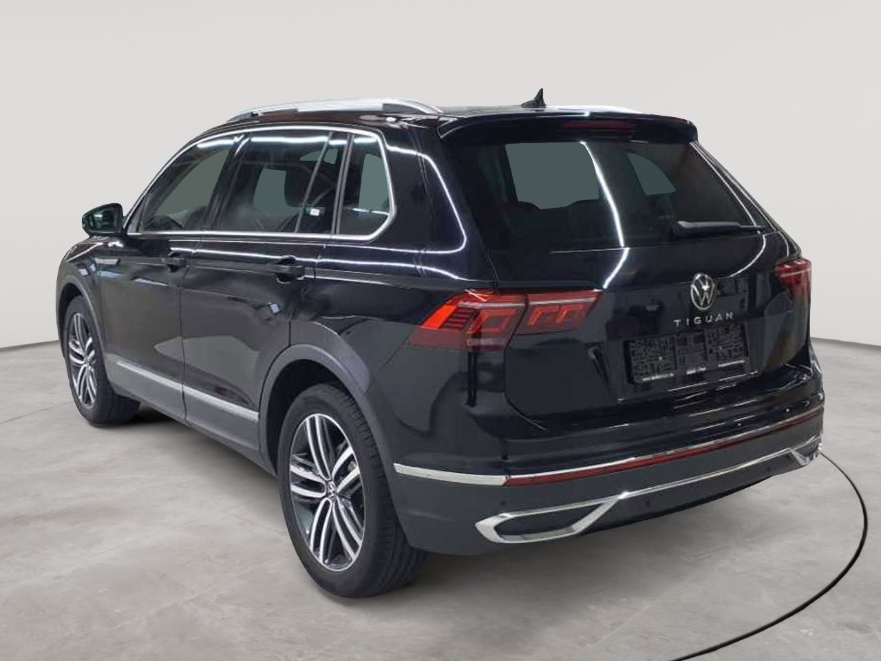 Volkswagen Tiguan 2.0 TDI SCR 4MOTION DSG Elegance 5