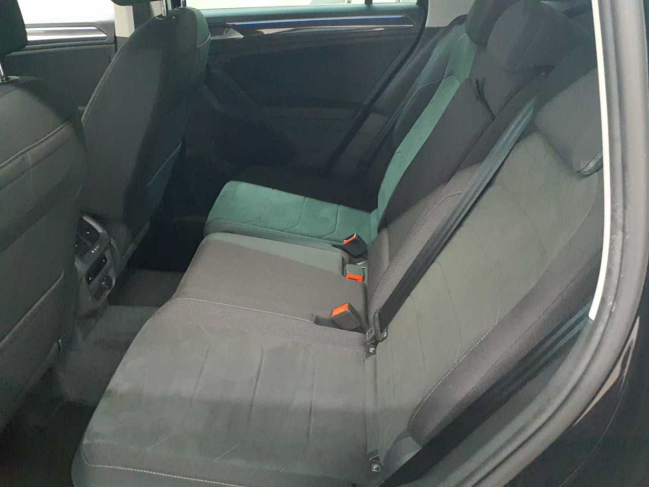 Volkswagen Tiguan 2.0 TDI SCR 4MOTION DSG Elegance 13