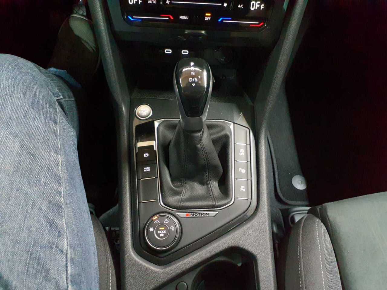 Volkswagen Tiguan 2.0 TDI SCR 4MOTION DSG Elegance 10