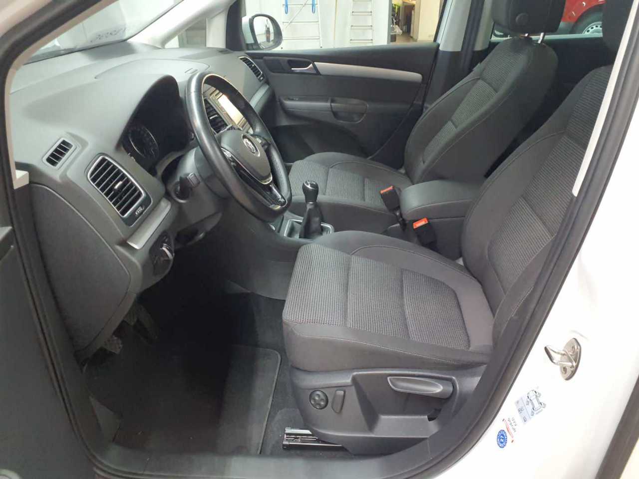 Volkswagen Sharan 1.4 TSI Comfortline 8