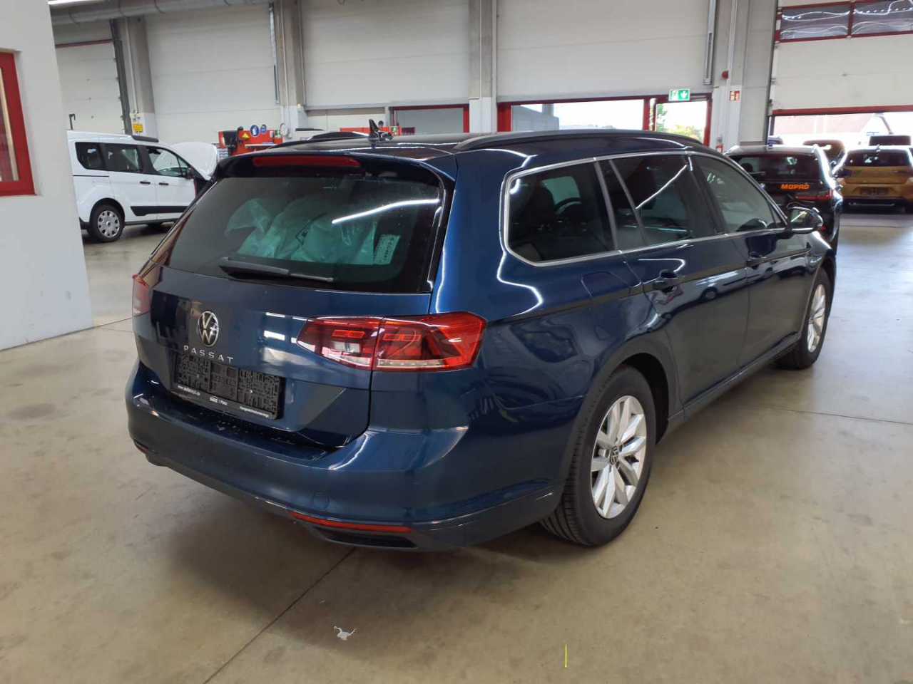 Volkswagen Passat Variant 2.0 TDI SCR DSG Business 5