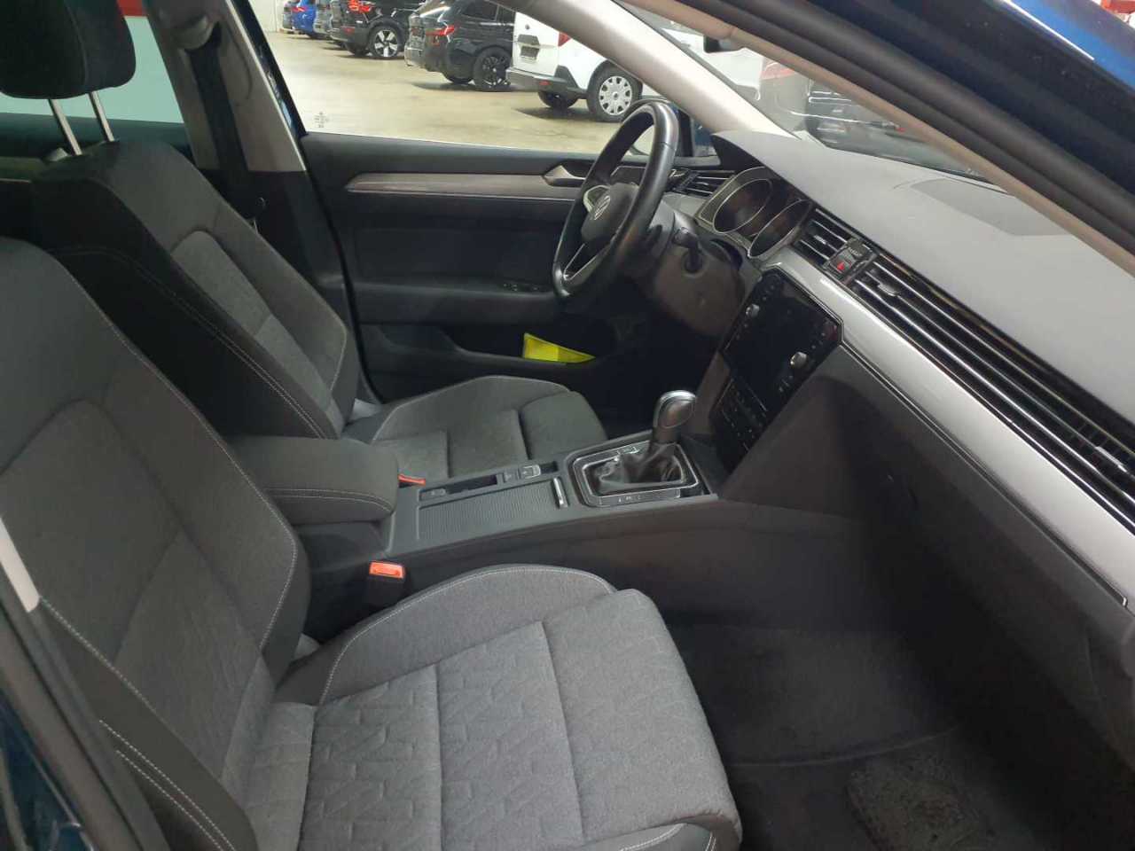 Volkswagen Passat Variant 2.0 TDI SCR DSG Business 11