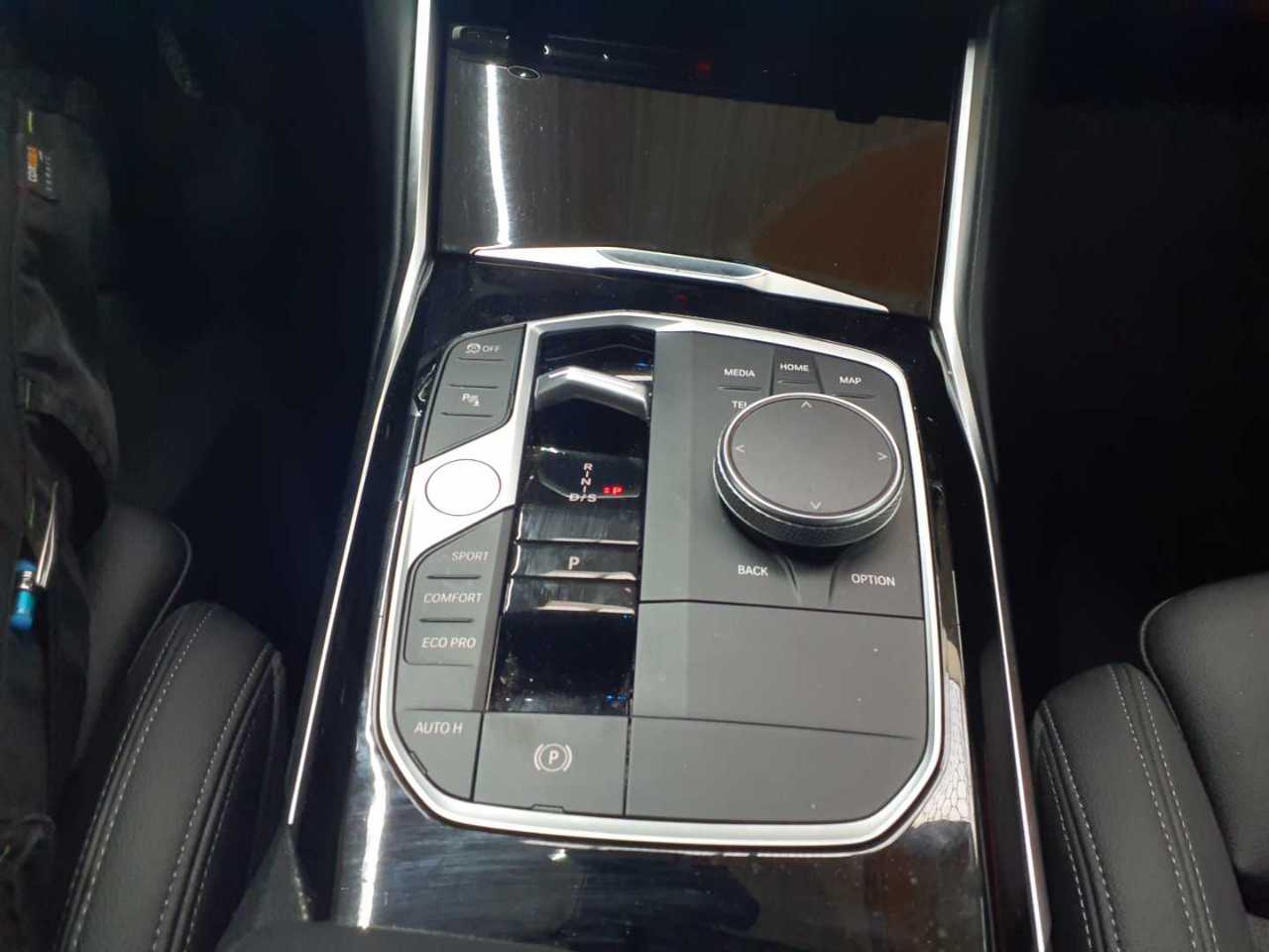 BMW 330d Touring xDrive Aut. 10