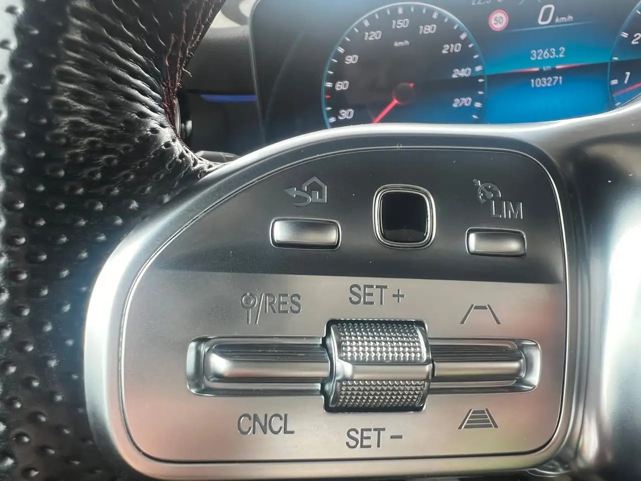 Mercedes-Benz A 45 AMG A45 AMG 4M+ SPEEDSHIFT DCT 8G LED DISTRONIC 360° 20