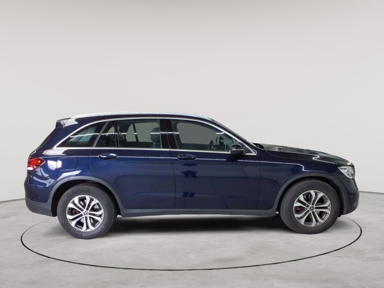 Mercedes-Benz GLC 200 d 4Matic 9G-TRONIC 3