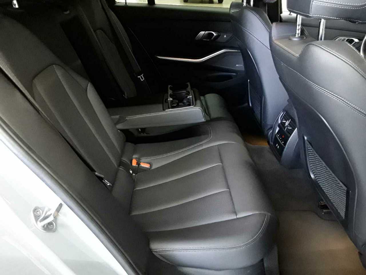 BMW 330d Touring xDrive Aut. 14