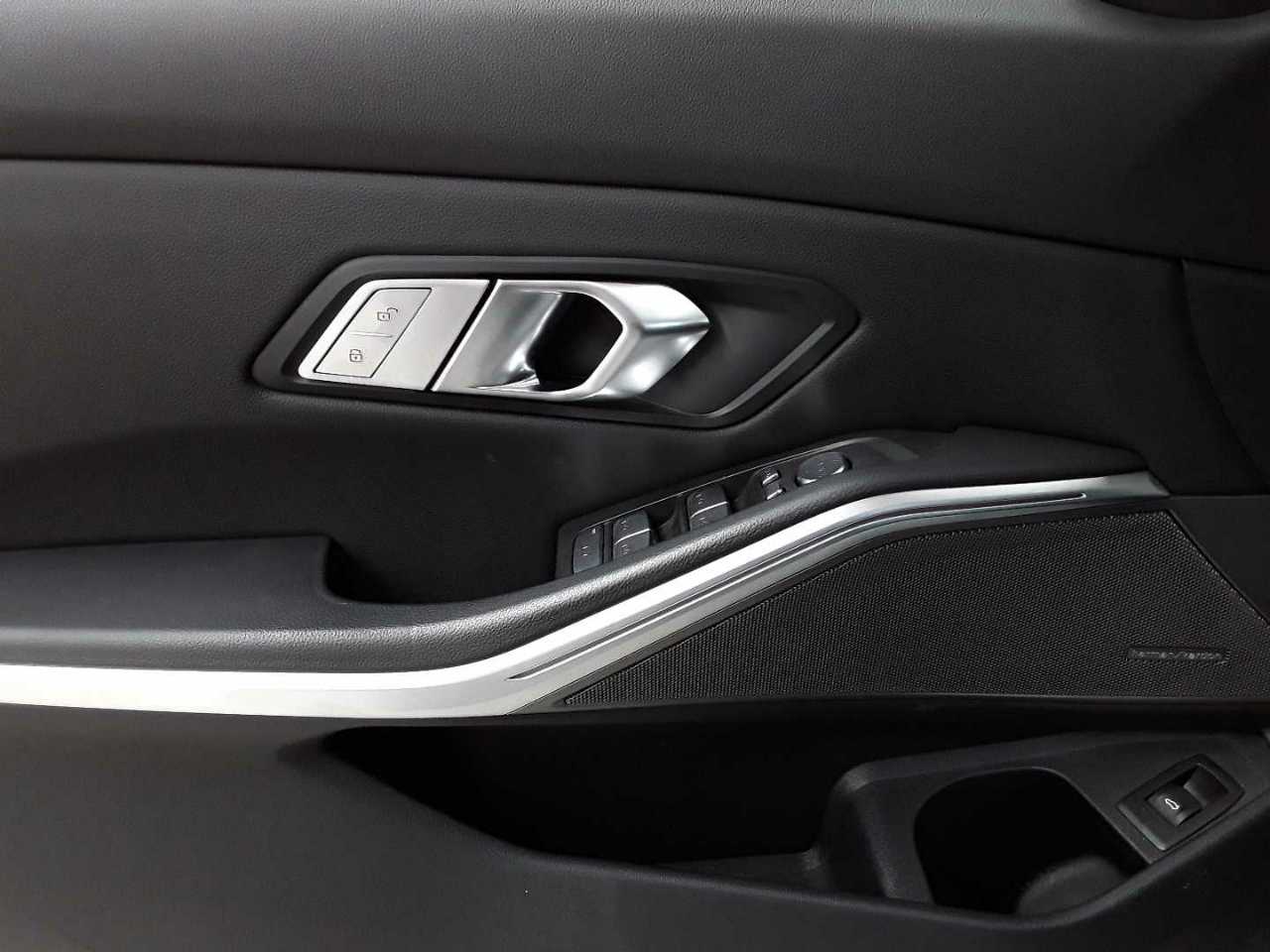 BMW 330d Touring xDrive Aut. 17