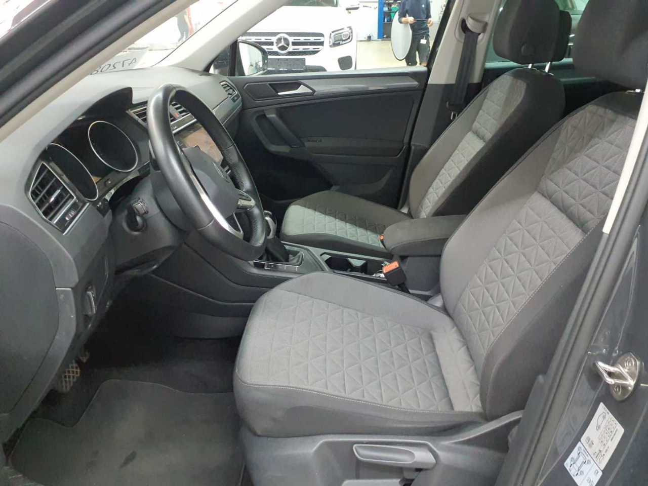 Volkswagen Tiguan 2.0 TDI SCR DSG Life 8