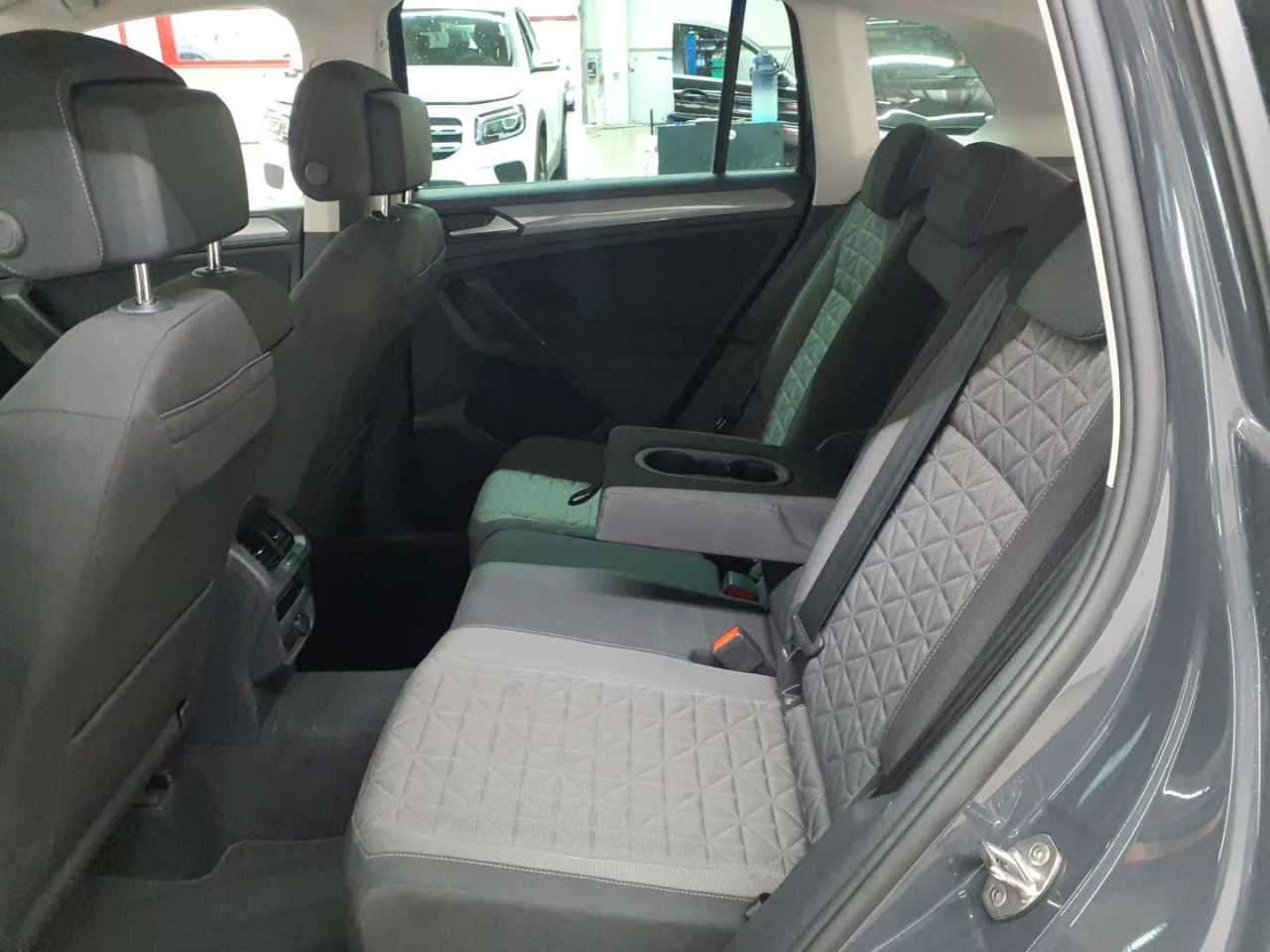 Volkswagen Tiguan 2.0 TDI SCR DSG Life 14