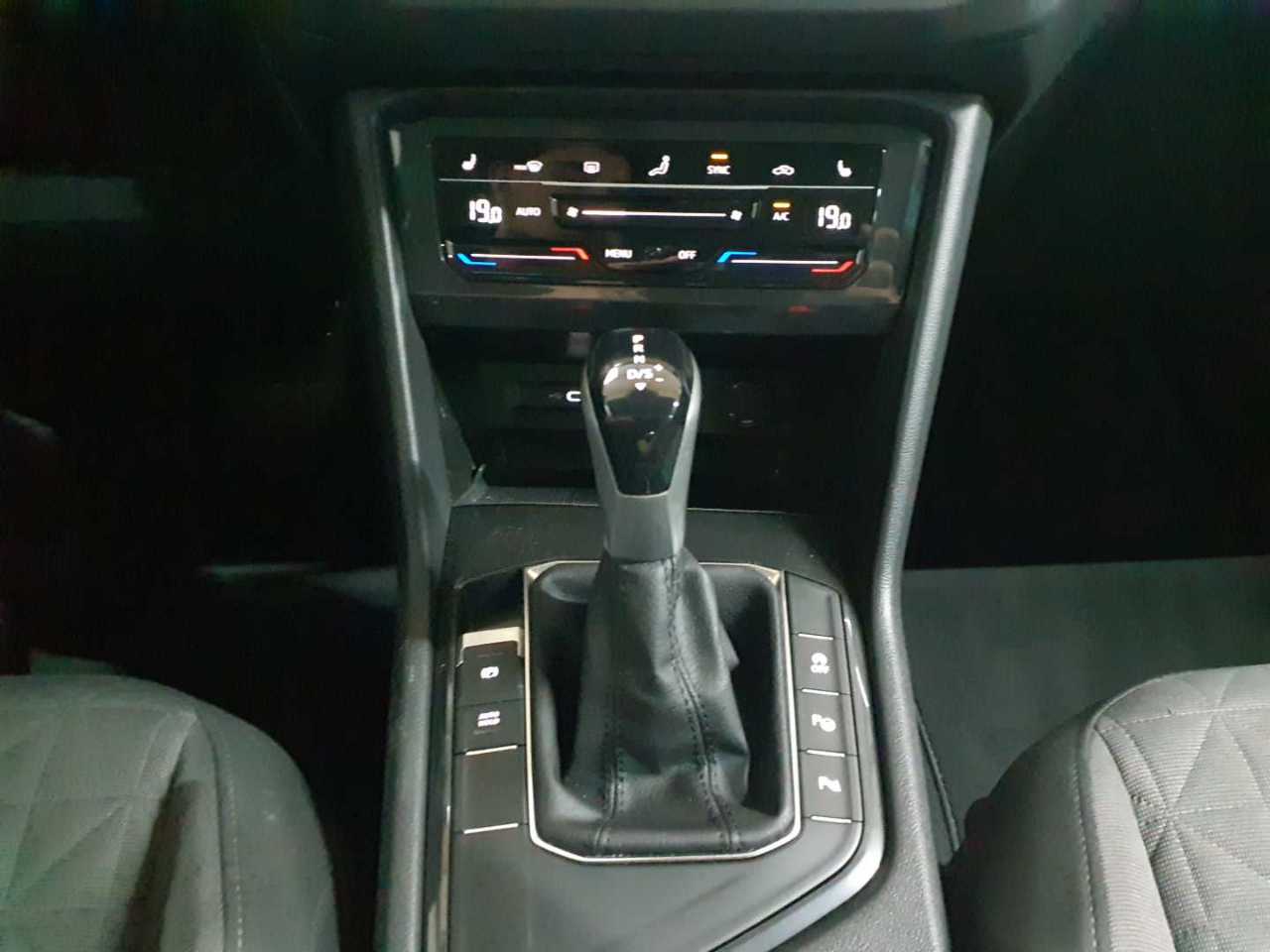 Volkswagen Tiguan 2.0 TDI SCR DSG Life 10