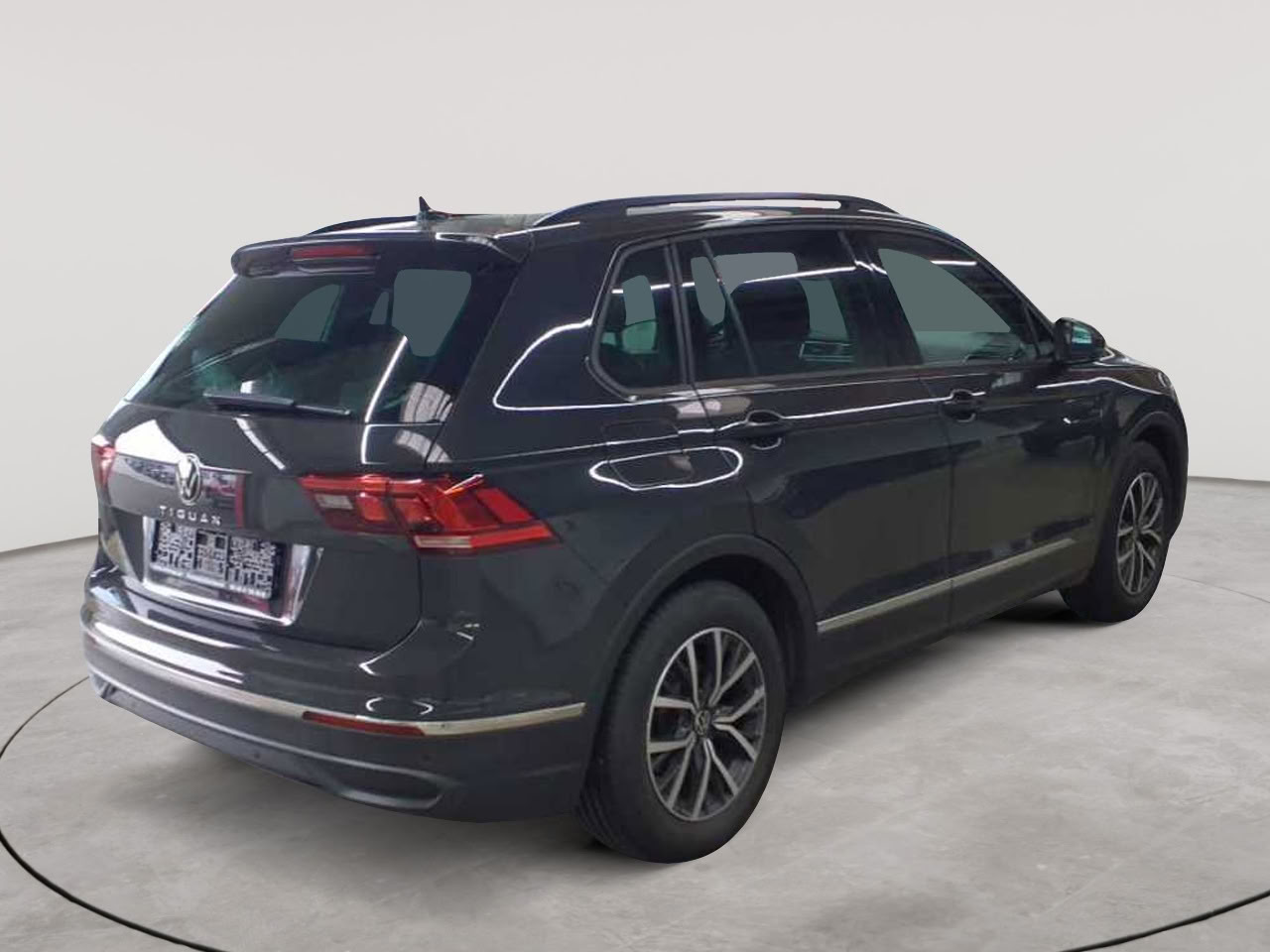 Volkswagen Tiguan 2.0 TDI SCR DSG Life 4