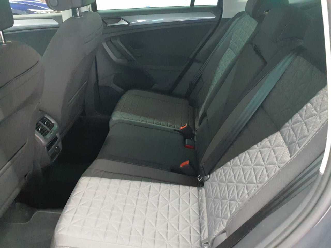 Volkswagen Tiguan 2.0 TDI SCR DSG Life 13
