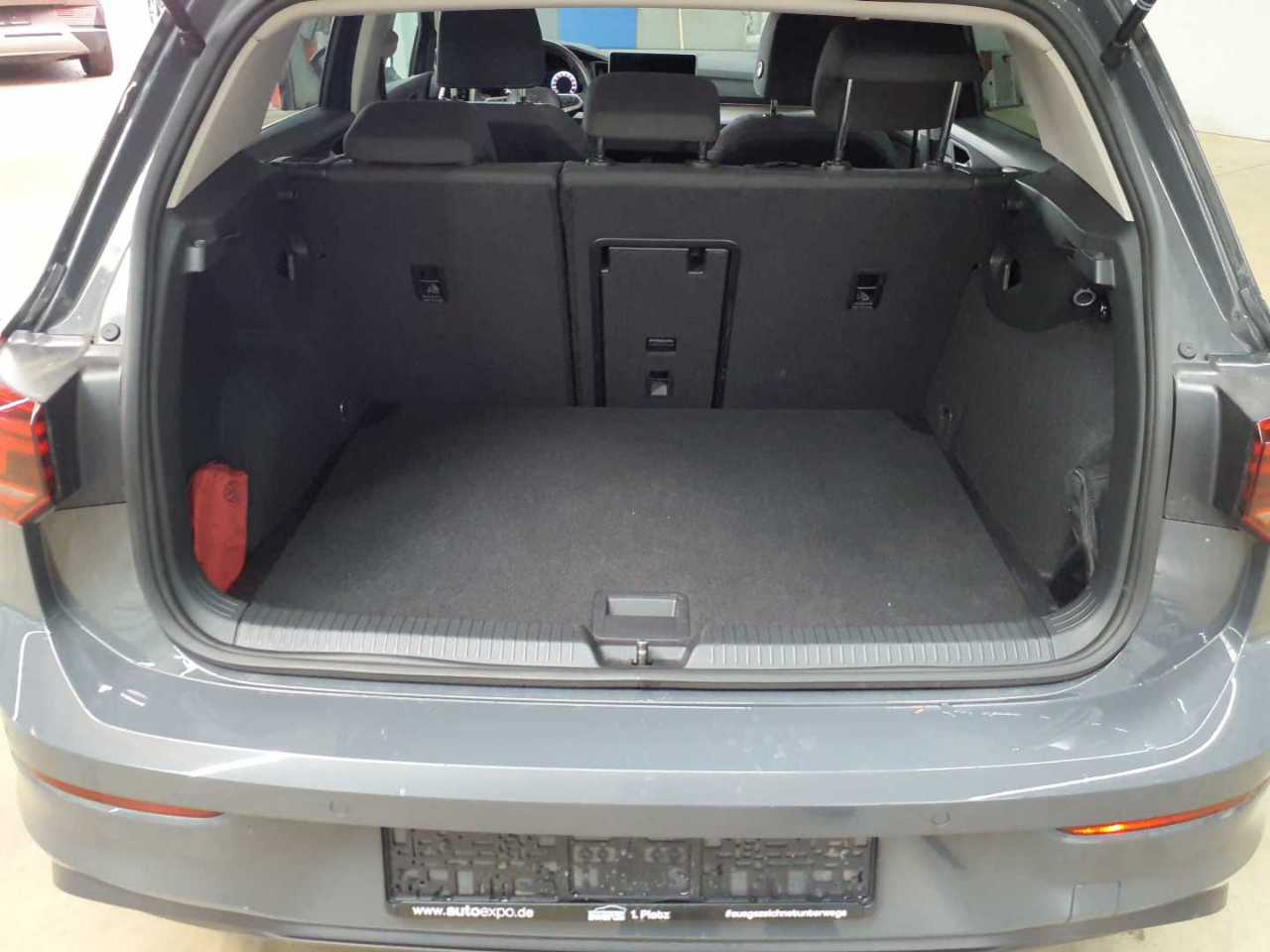 Volkswagen Golf 1.5 eTSI OPF DSG Life 16
