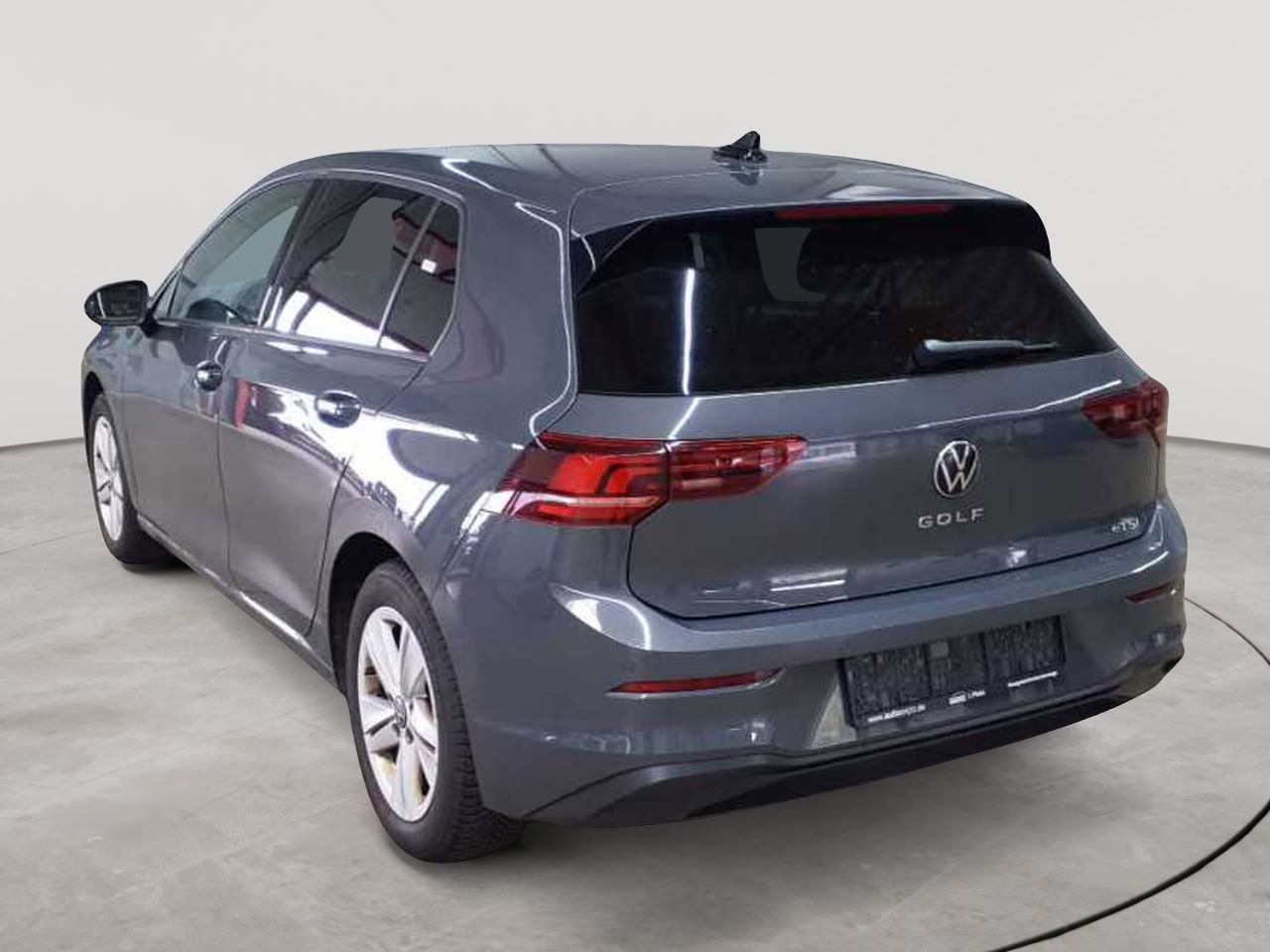 Volkswagen Golf 1.5 eTSI OPF DSG Life 5