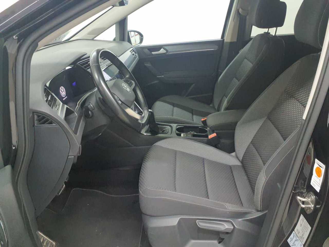 Volkswagen Touran 2.0 TDI SCR DSG ACTIVE 8