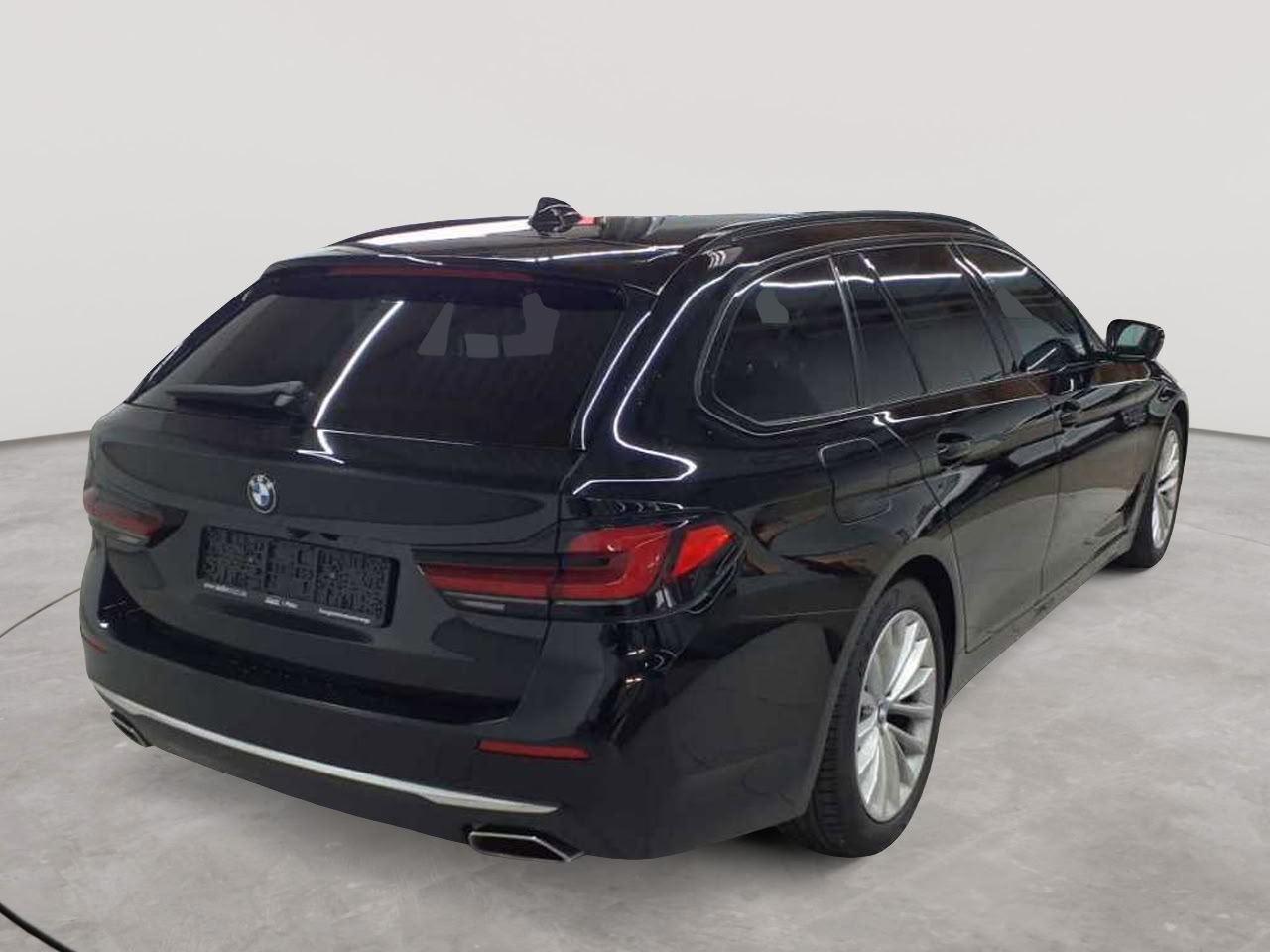 BMW 540i xDrive Touring Aut. Luxury Line 4