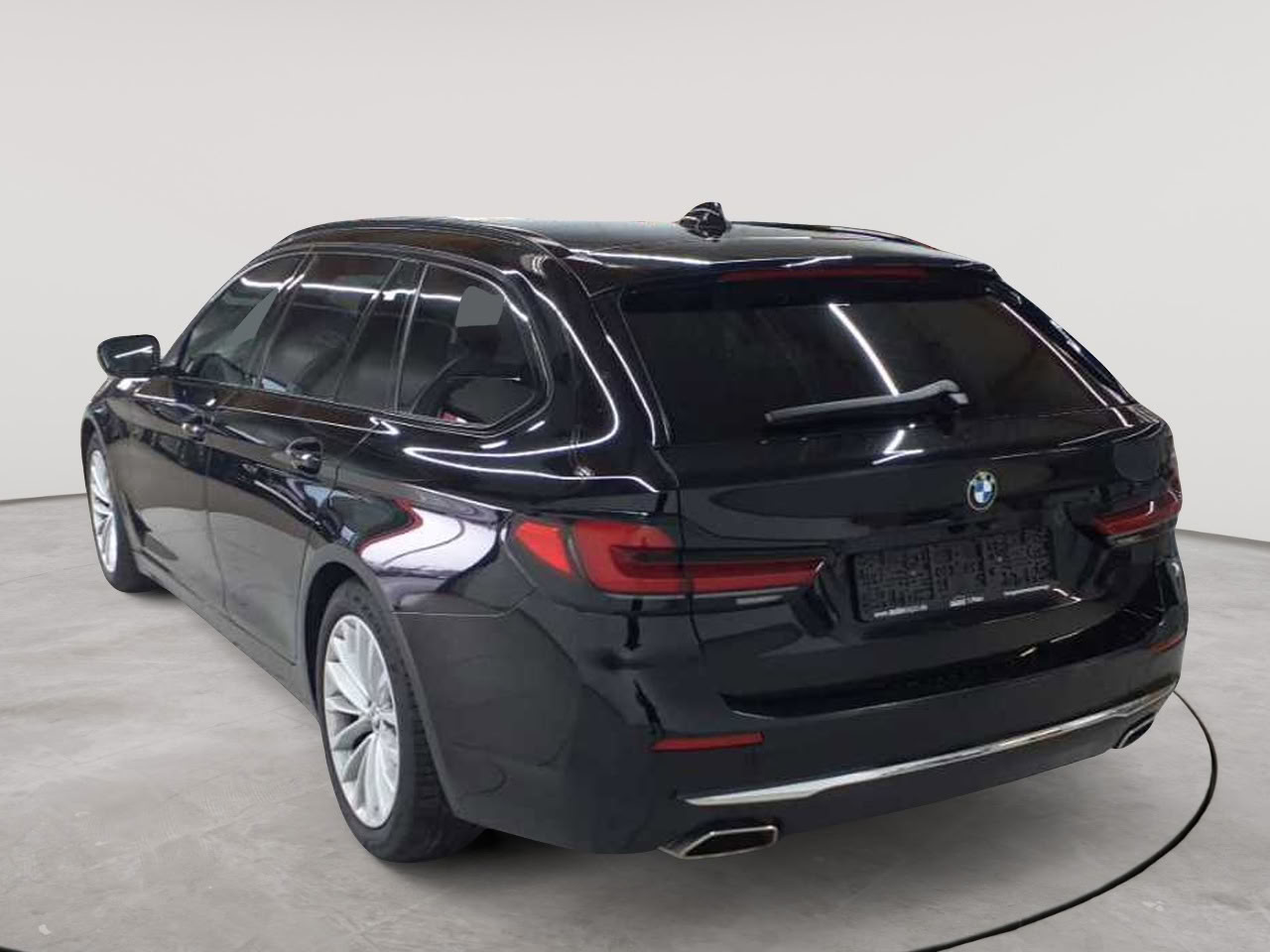 BMW 540i xDrive Touring Aut. Luxury Line 5