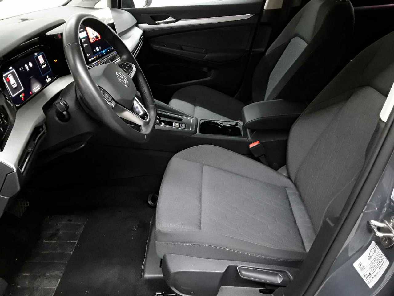 Volkswagen Golf 1.5 eTSI OPF DSG Life 7
