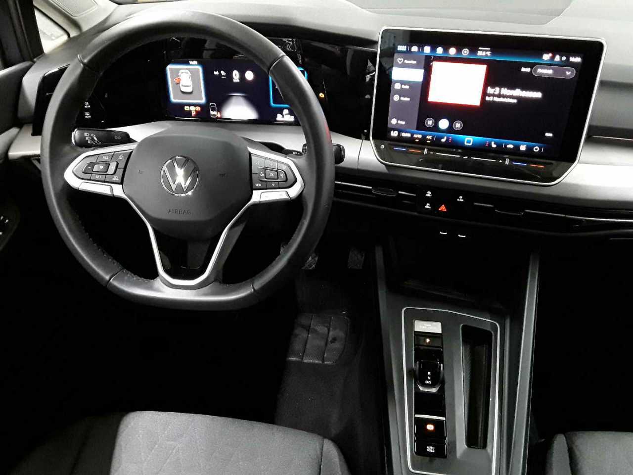 Volkswagen Golf 1.5 eTSI OPF DSG Life 10