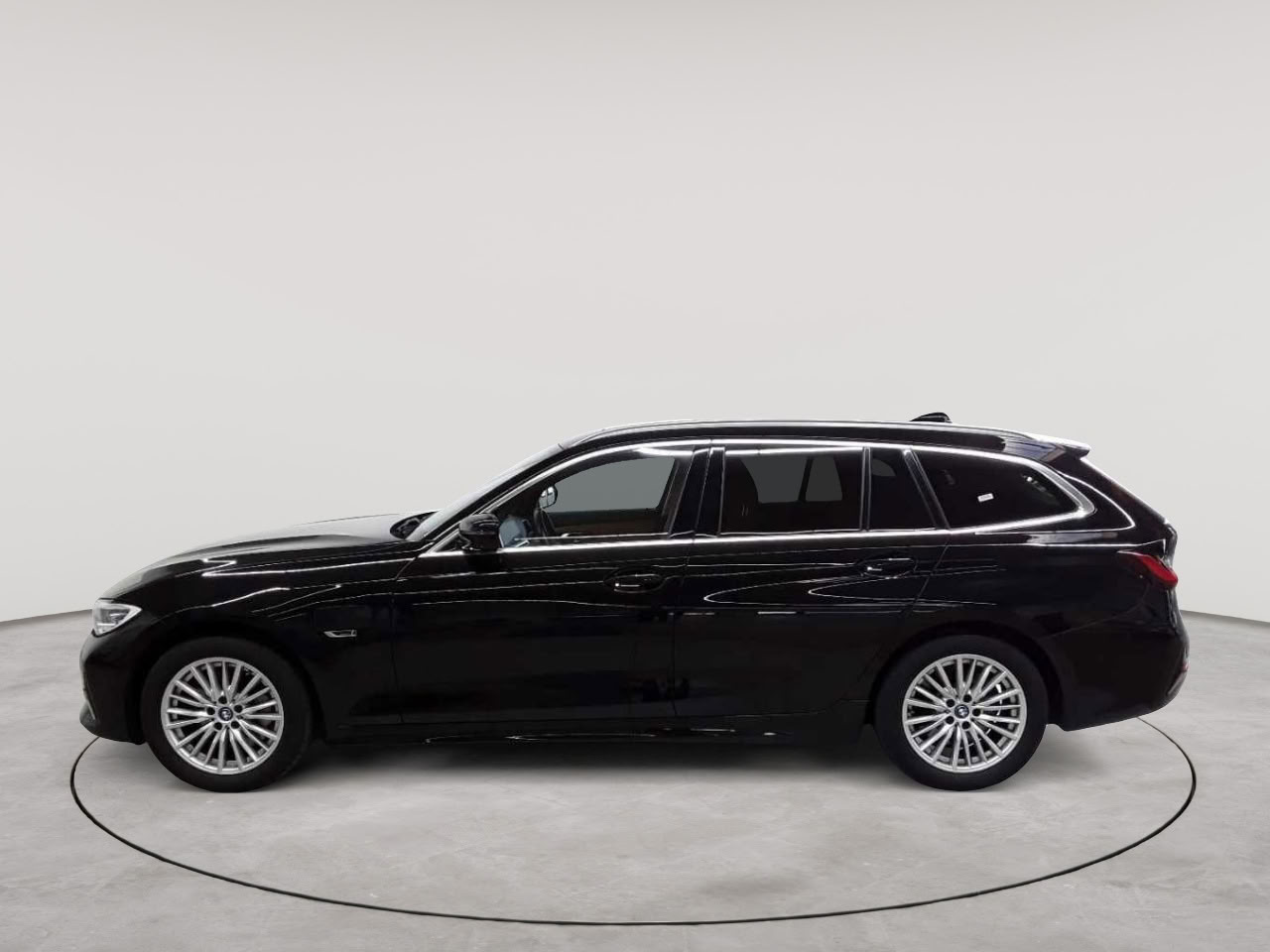 BMW 330e Touring Aut. Luxury Line 6