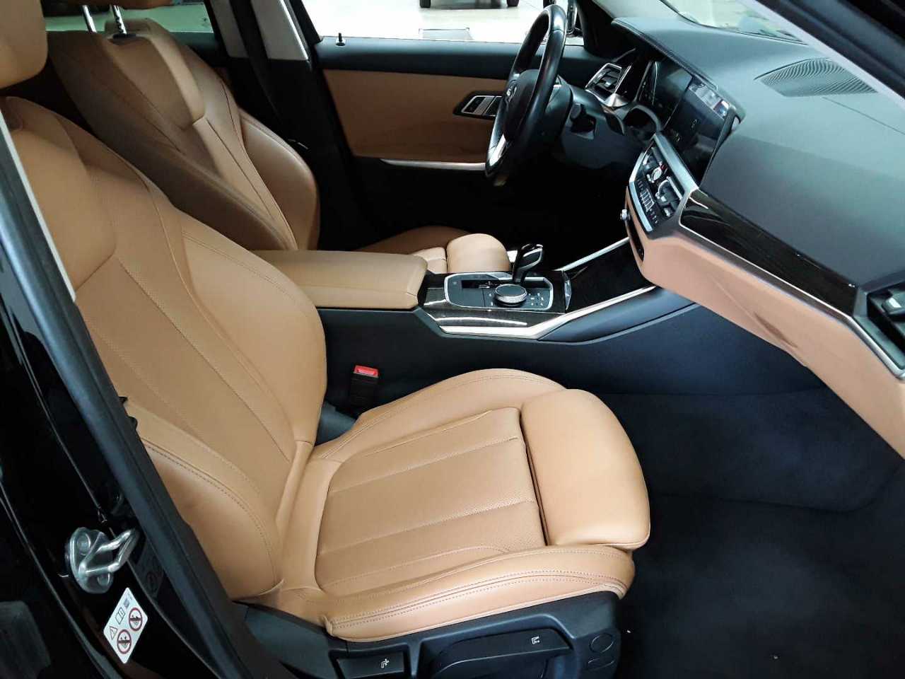 BMW 330e Touring Aut. Luxury Line 8