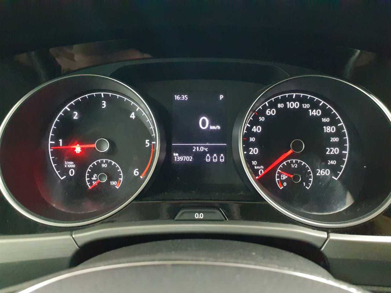 Volkswagen Touran 2.0 TDI SCR DSG Comfortline 11