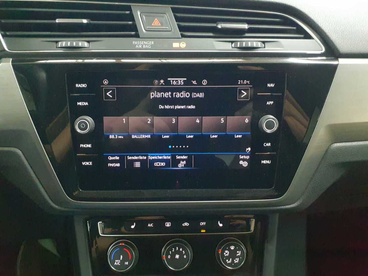 Volkswagen Touran 2.0 TDI SCR DSG Comfortline 12
