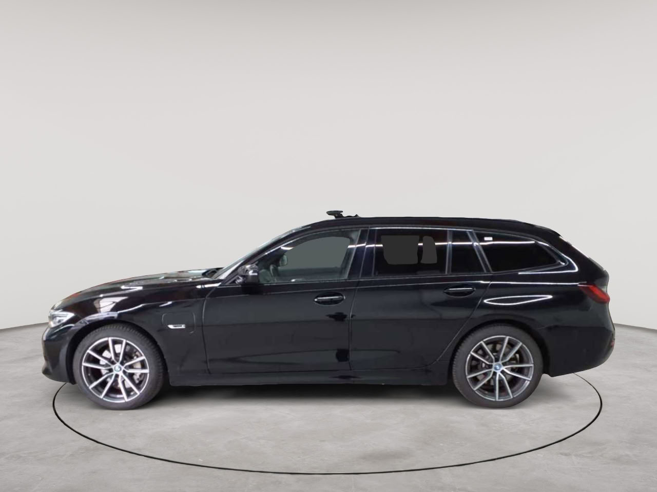 BMW 330e Touring xDrive Aut. Sport Line 6